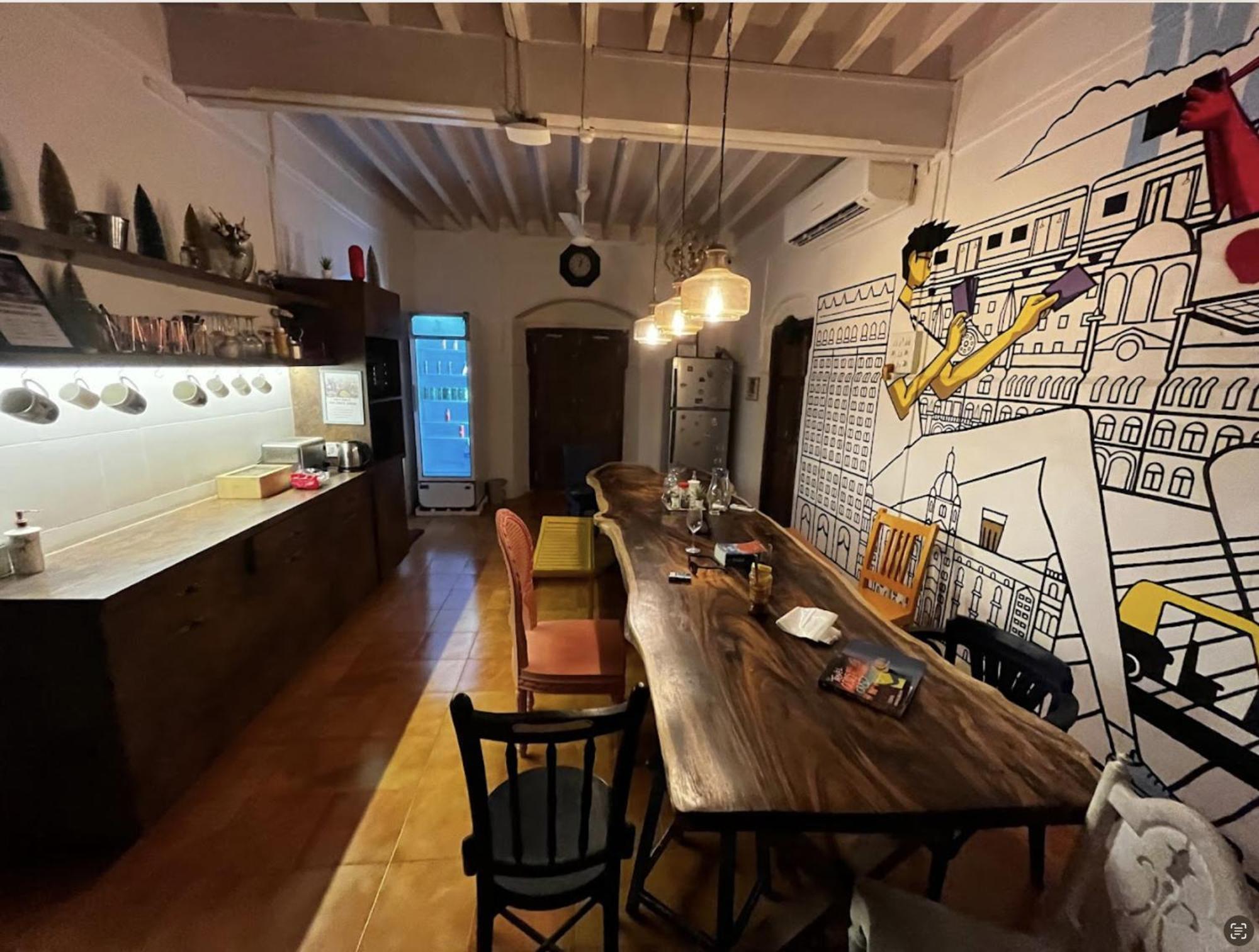 מומביי Gosolo Stays Bandra Hostel מראה חיצוני תמונה